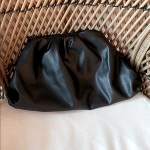 Steve Madden Cloud Clutch/Crossbody 🖤 Never used!